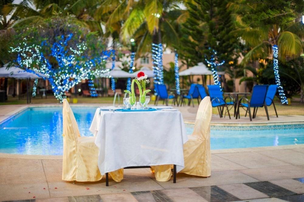 Manisa Hotel Flic en Flac Luaran gambar