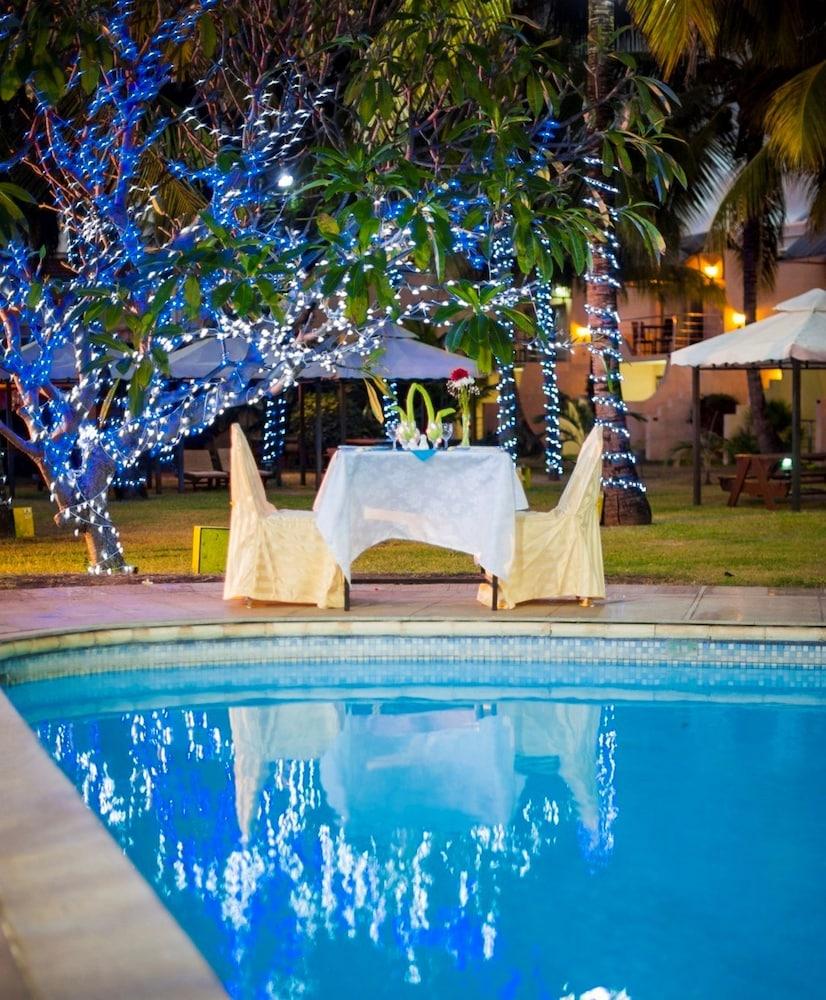 Manisa Hotel Flic en Flac Luaran gambar