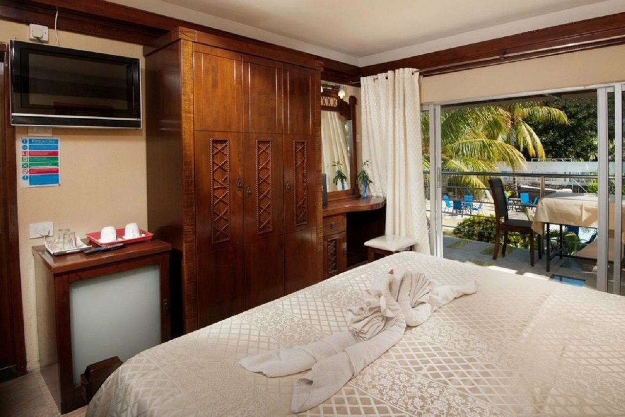 Manisa Hotel Flic en Flac Luaran gambar